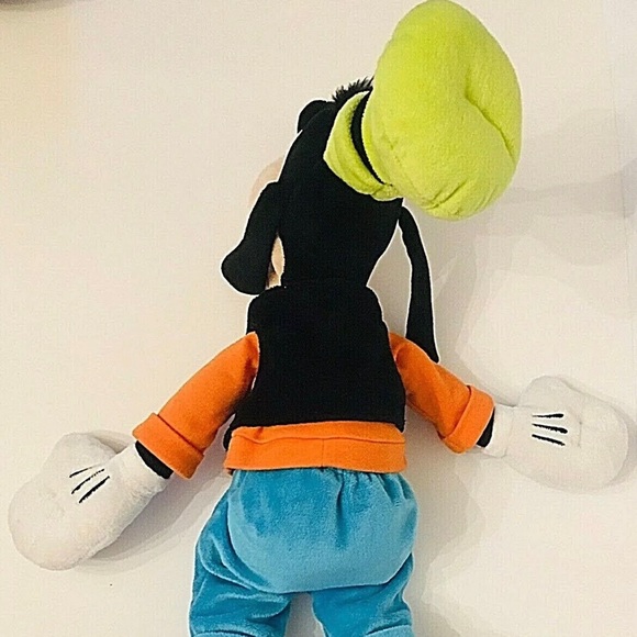 Disney Store Goofy Plush Stuffed Toy Classic Outfit Character Doll Hat 18” - Picture 7 of 16